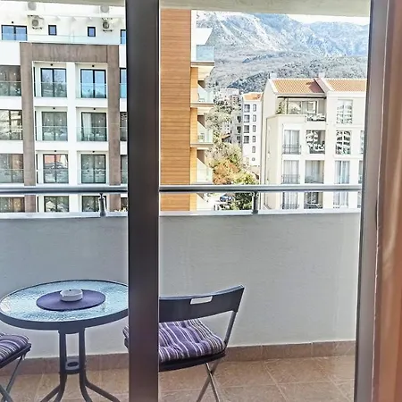 Apartment Mitende
