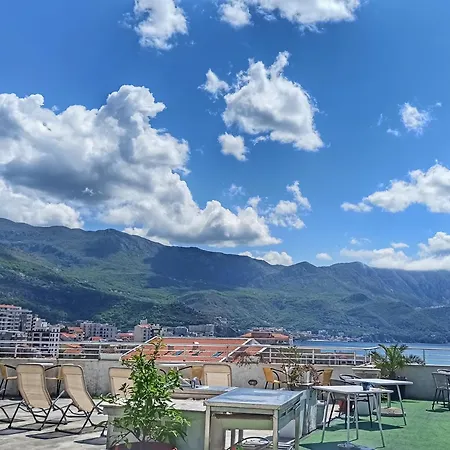 Mitende Budva